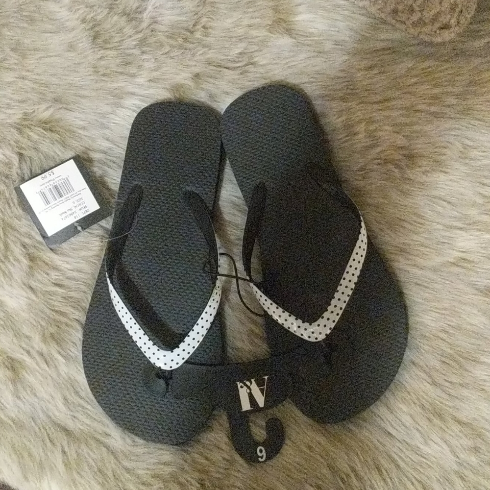 NWT Polka Dot Sandals